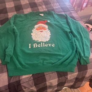 Vintage Santa I BELIEVE green sweatshirt